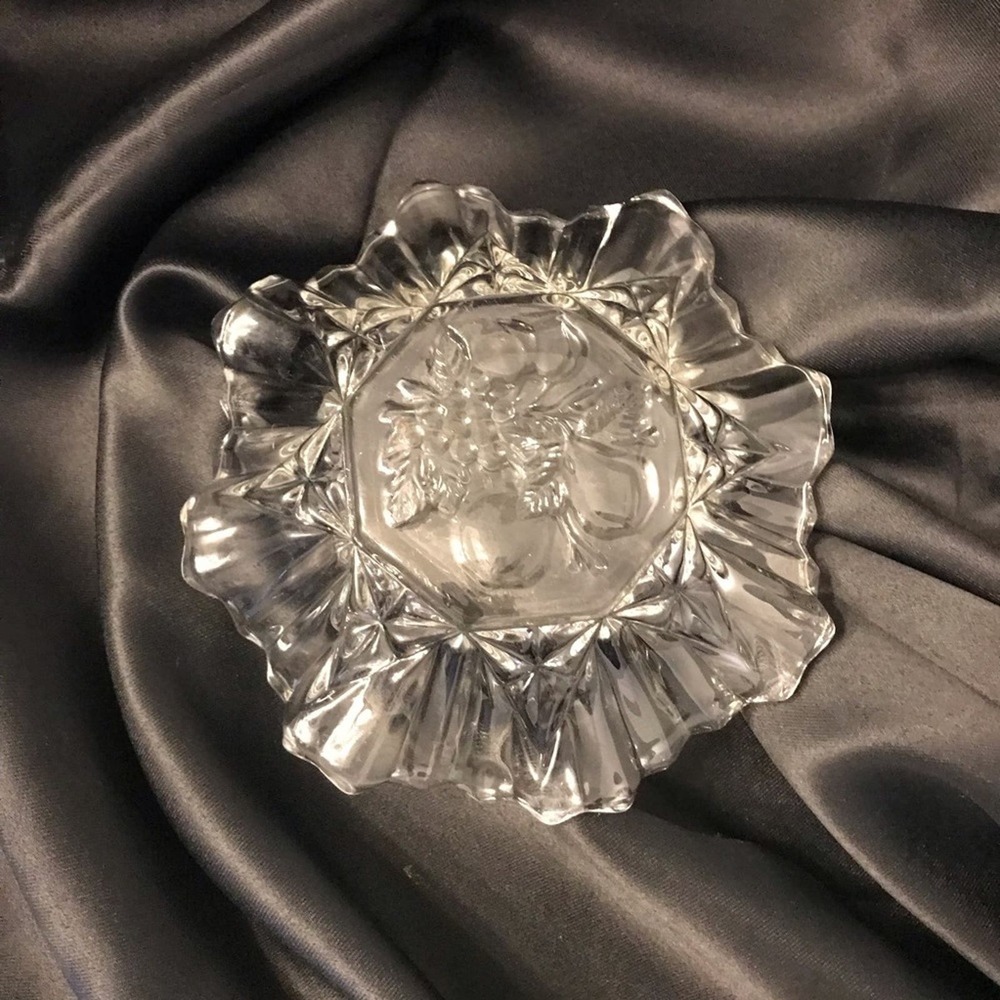 Vintage Pioneer Intaglio Fruit Crystal Ruffled Serving Set by Federal - Picture 7 of 15